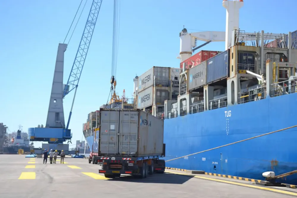 Conflicto gremial en el puerto de Bahía Blanca: más de 400 camiones afectados por medidas de fuerza
